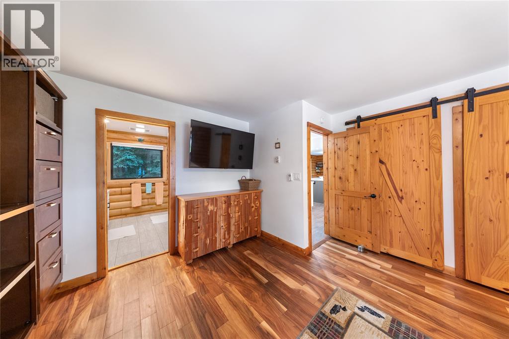 1 MILLER LAKE ROAD - Image 11