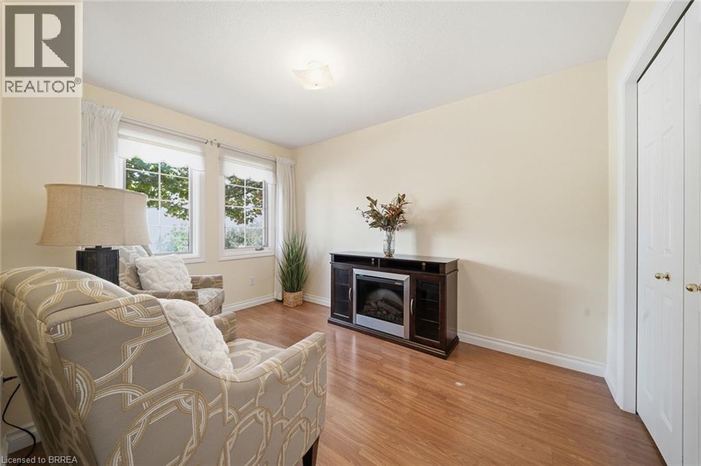 #23 24 GRIFFITHS Drive - 22
