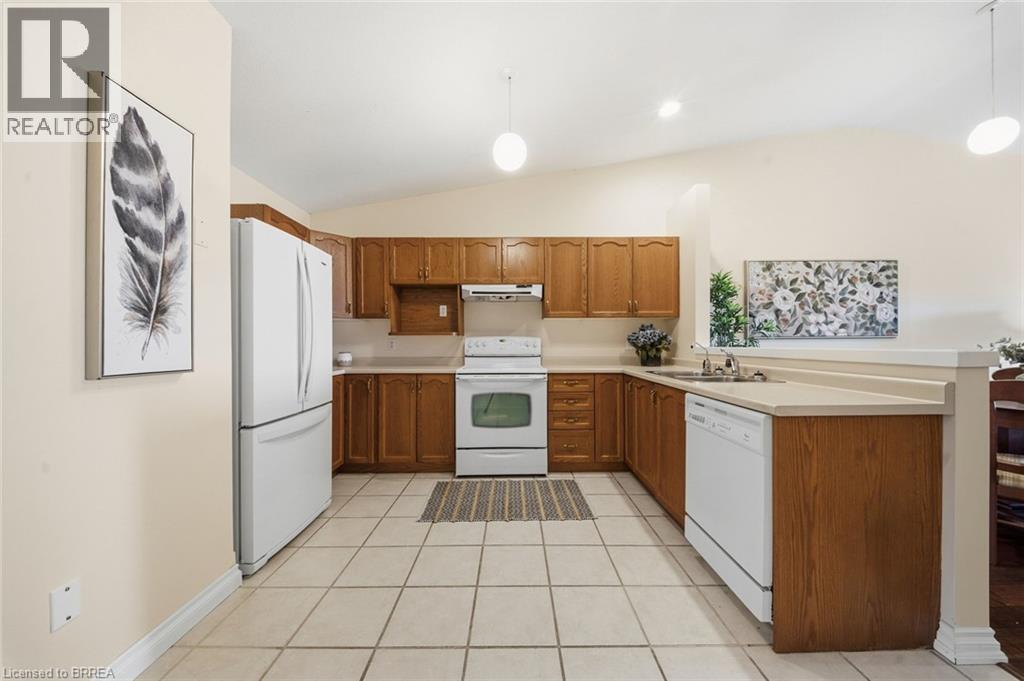 #23 24 GRIFFITHS Drive - 7