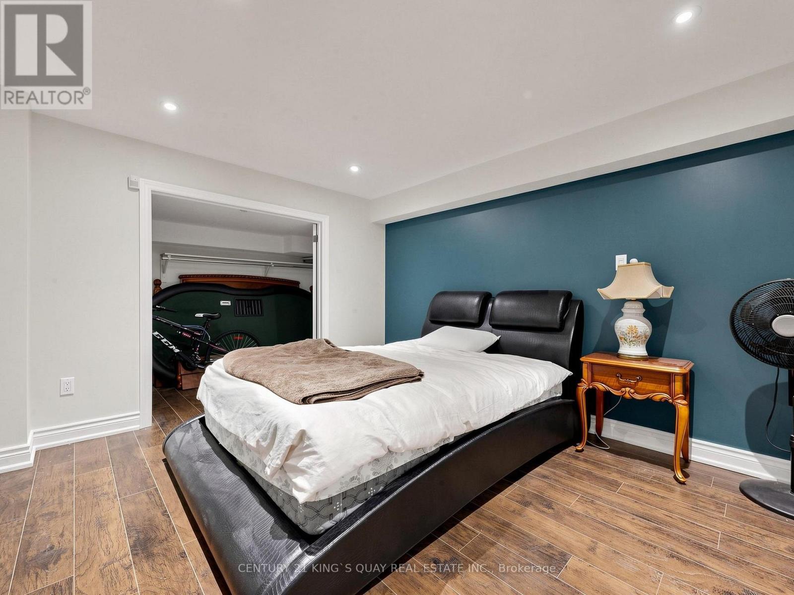 34 LOOKER DRIVE - Image 37