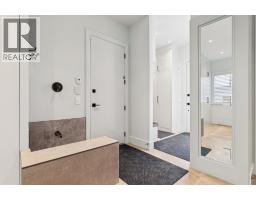 Bedroom - 1911 52 Street Nw, Calgary, AB T3B1C3 Photo 18