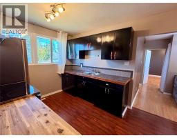 Kitchen - 1916 93 Avenue, Dawson Creek, BC V1G1E8 Photo 6