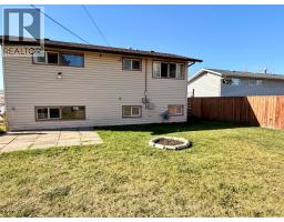 1916 93 Avenue, Dawson Creek, BC V1G1E8 Photo 27
