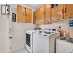 1642 Pepperwood Gate, Pickering, ON L1X2K1 Photo 14