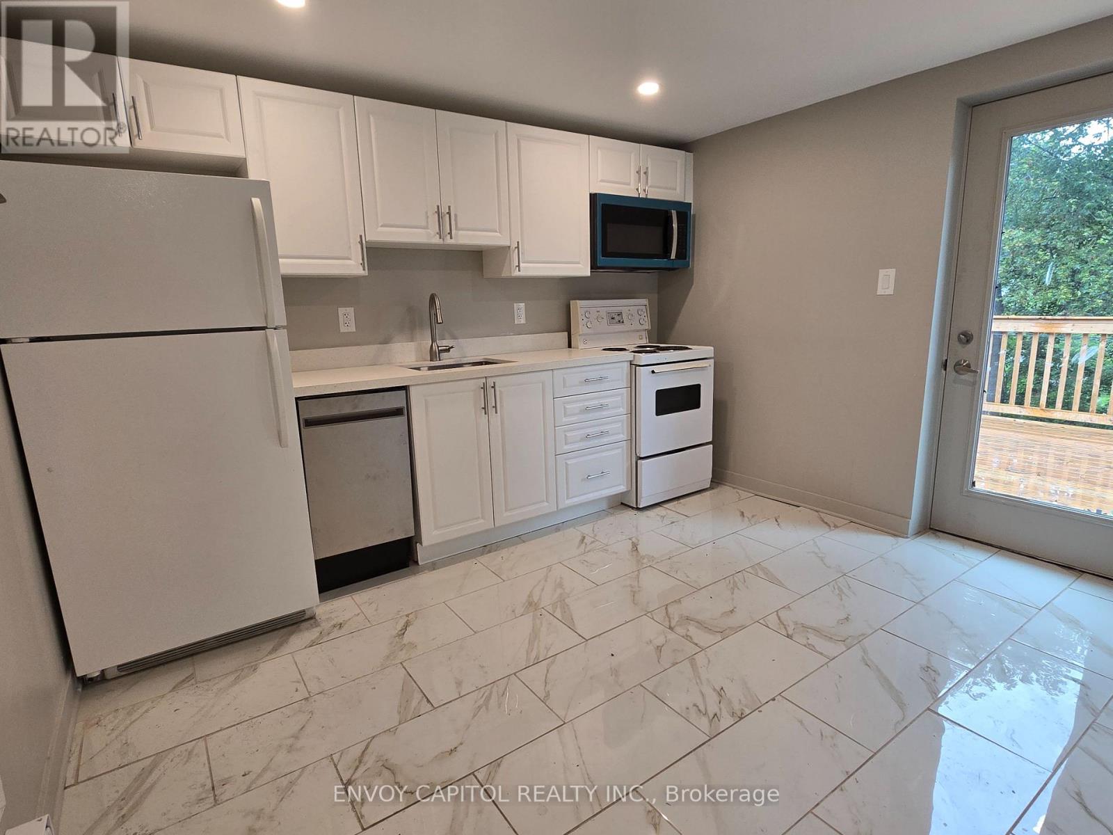 1352 UPPER - 1354 QUEEN STREET E, Toronto (South Riverdale) — photo 3