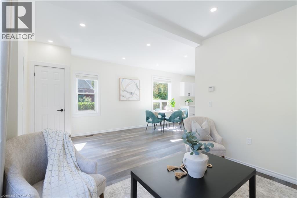 95 FENNELL Avenue W, Hamilton — photo 9