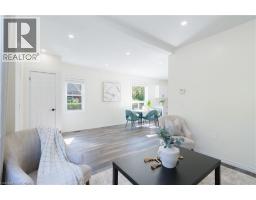 5pc Bathroom - 95 Fennell Avenue W, Hamilton, ON L9C1E9 Photo 9