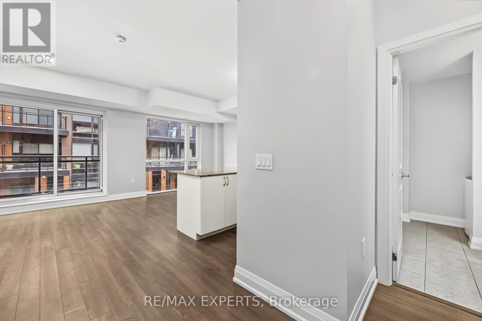 A803 - 5309 HIGHWAY 7 ROAD, Vaughan (Vaughan Grove) — photo 10