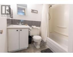 2107 1007 Bowen Rd, Nanaimo, BC V9R2A4 Photo 11