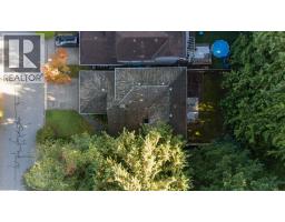 2102 Kirkstone Place, North Vancouver, BC V7J3R1 Photo 38