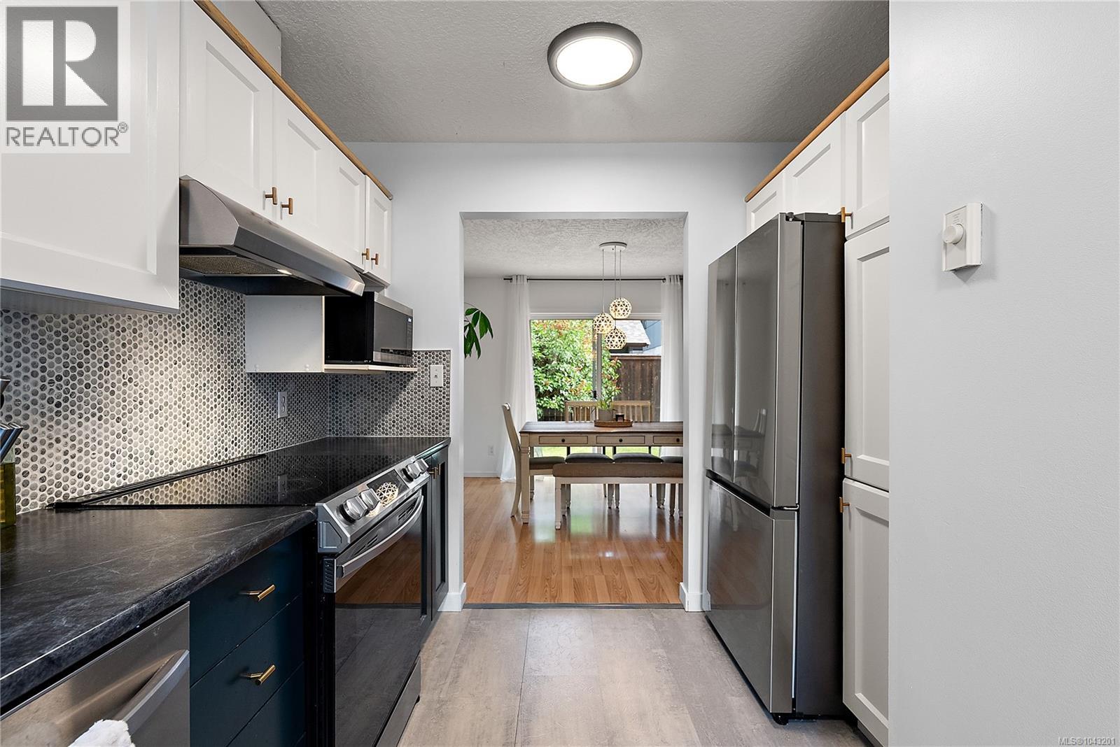 #8 2871 Peatt Rd - 11