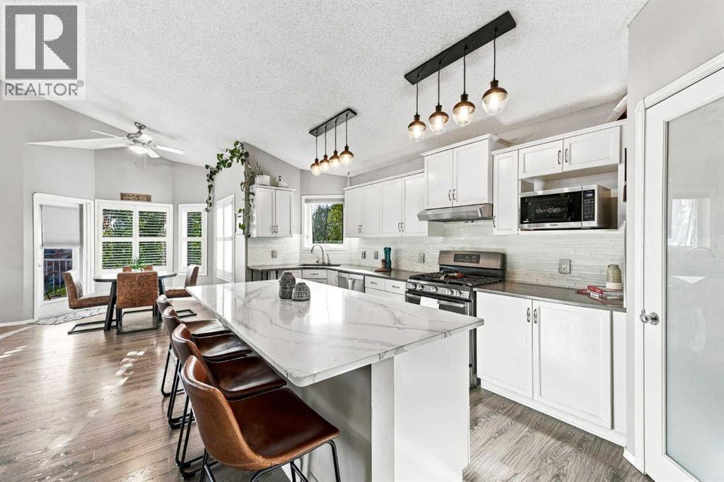 184 Cove Crescent - photo 8