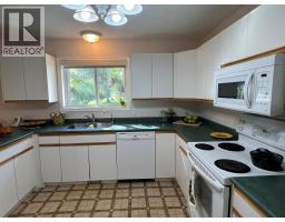 410 6th Avenue, Keremeos, BC V0X1N3 Photo 15