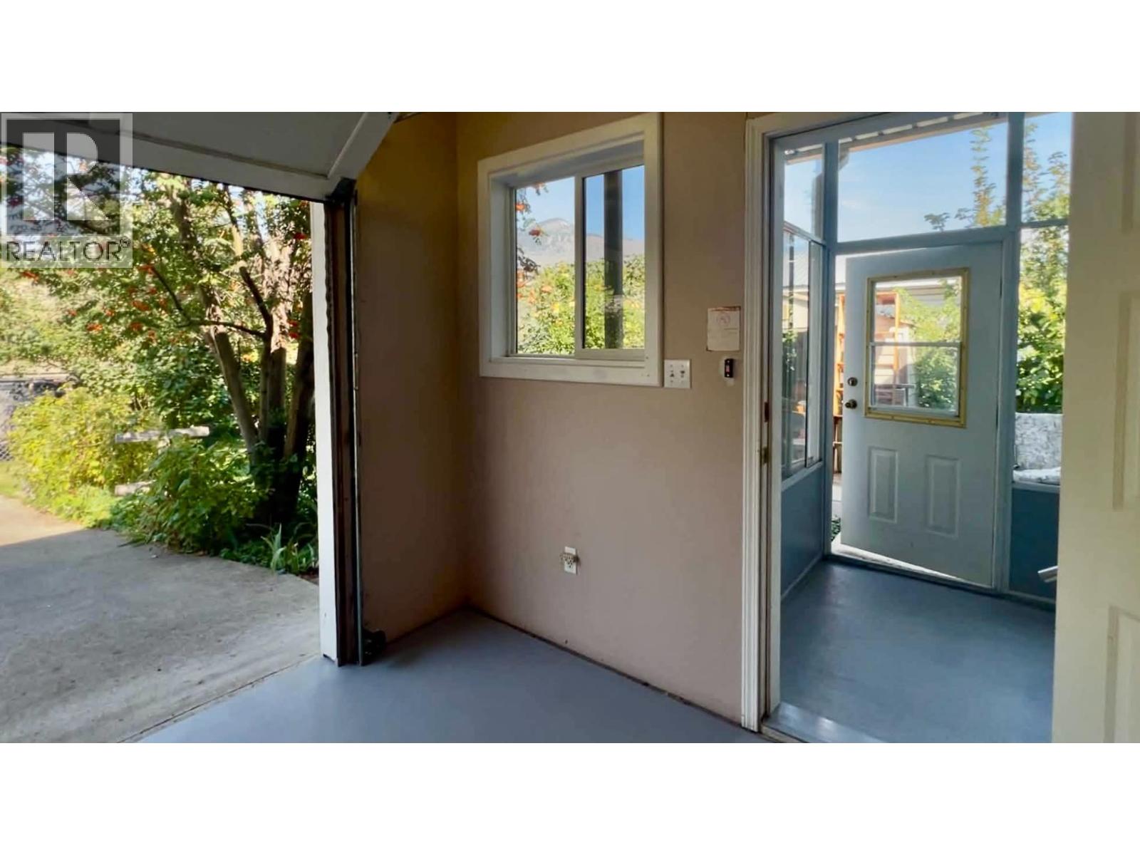 410 6th Avenue - Image 34