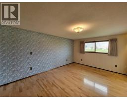 230 12th Avenue, Keremeos, BC V0X1N3 Photo 32