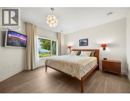 2442 Bella Vista Street, Kelowna, BC V1P1S1 Photo 35