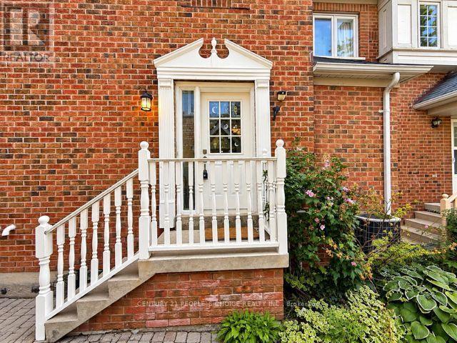 135 URAL CIRCLE, Brampton (Sandringham-Wellington) — photo 2