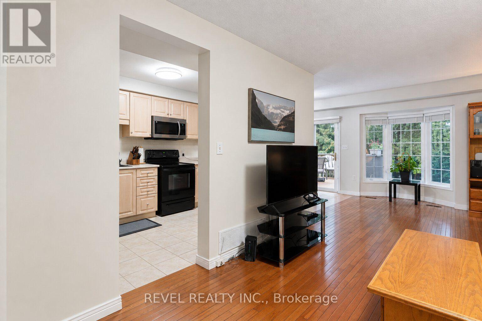 4 - 348 HIGHLAND ROAD W, Hamilton (Stoney Creek Mountain) — photo 6