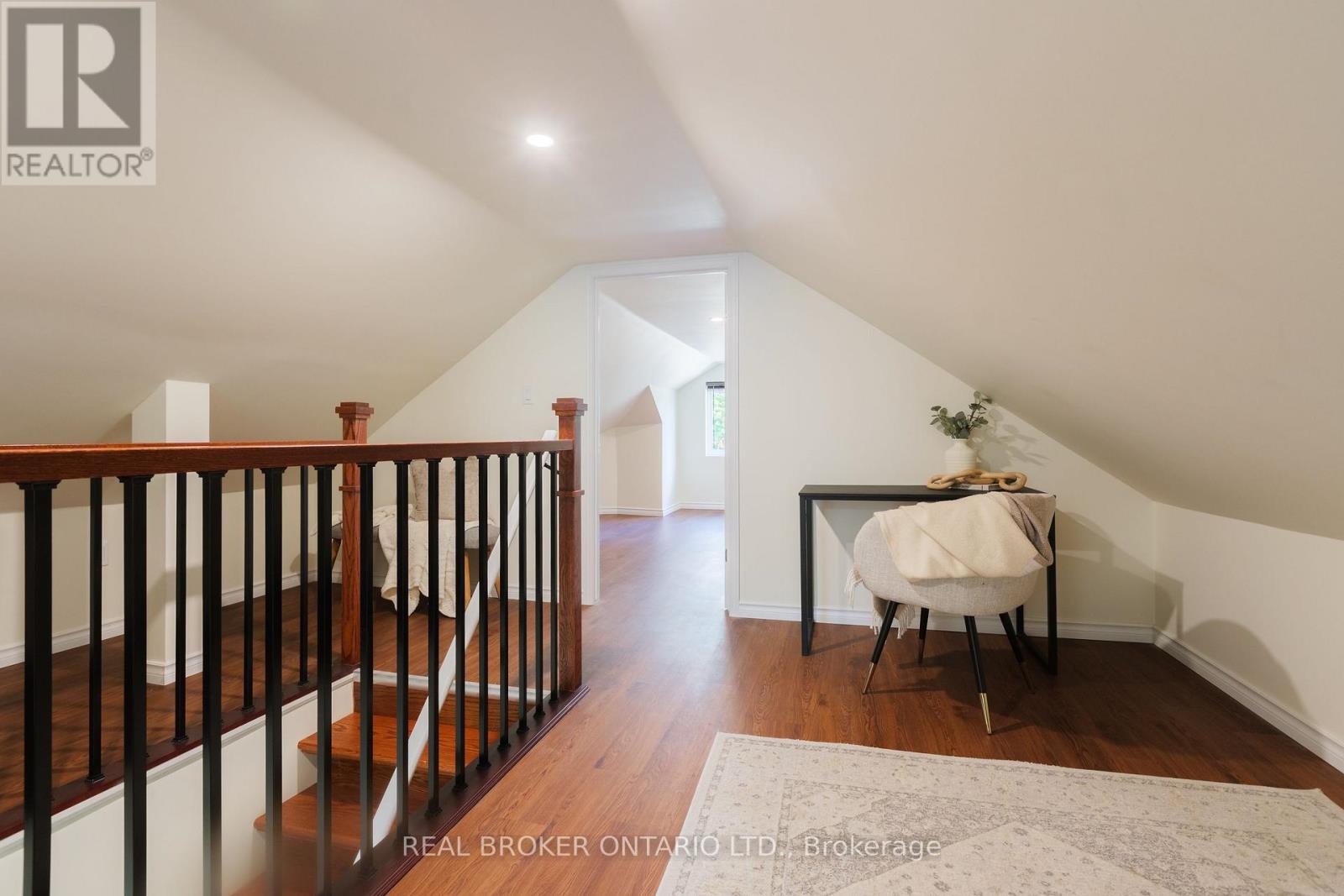 95 FENNELL AVENUE W - 31
