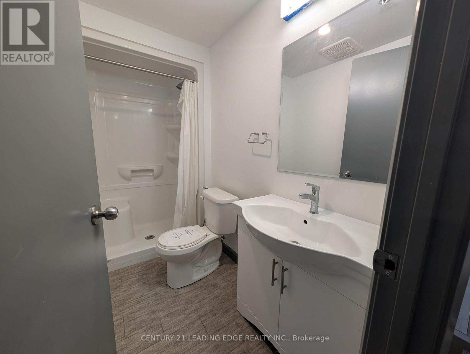 #1718 258A SUNVIEW STREET E - 6