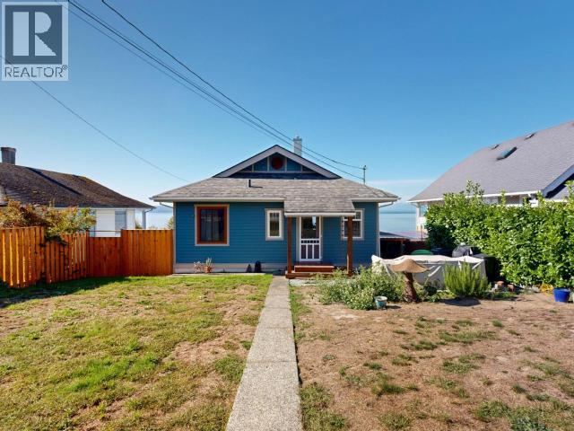 5374 LARCH AVE, Powell River, British Columbia, V8A4M5, Powell River, British Columbia — photo 3 of 5
