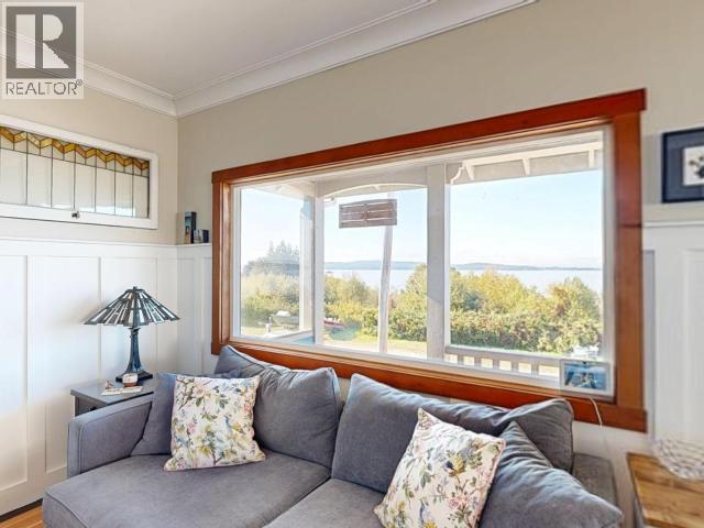 5374 LARCH AVE, Powell River, British Columbia, V8A4M5, Powell River, British Columbia — photo 5 of 5
