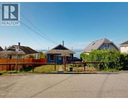5374 Larch Ave, Powell River, BC V8A4M5 Photo 36