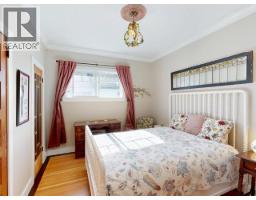 5374 Larch Ave, Powell River, BC V8A4M5 Photo 20