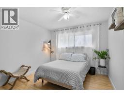 12 Glenwood Court, Cochrane, AB T4C1H4 Photo 15