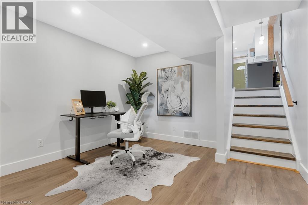 #B 477 KINGSCOURT Drive - Image 29