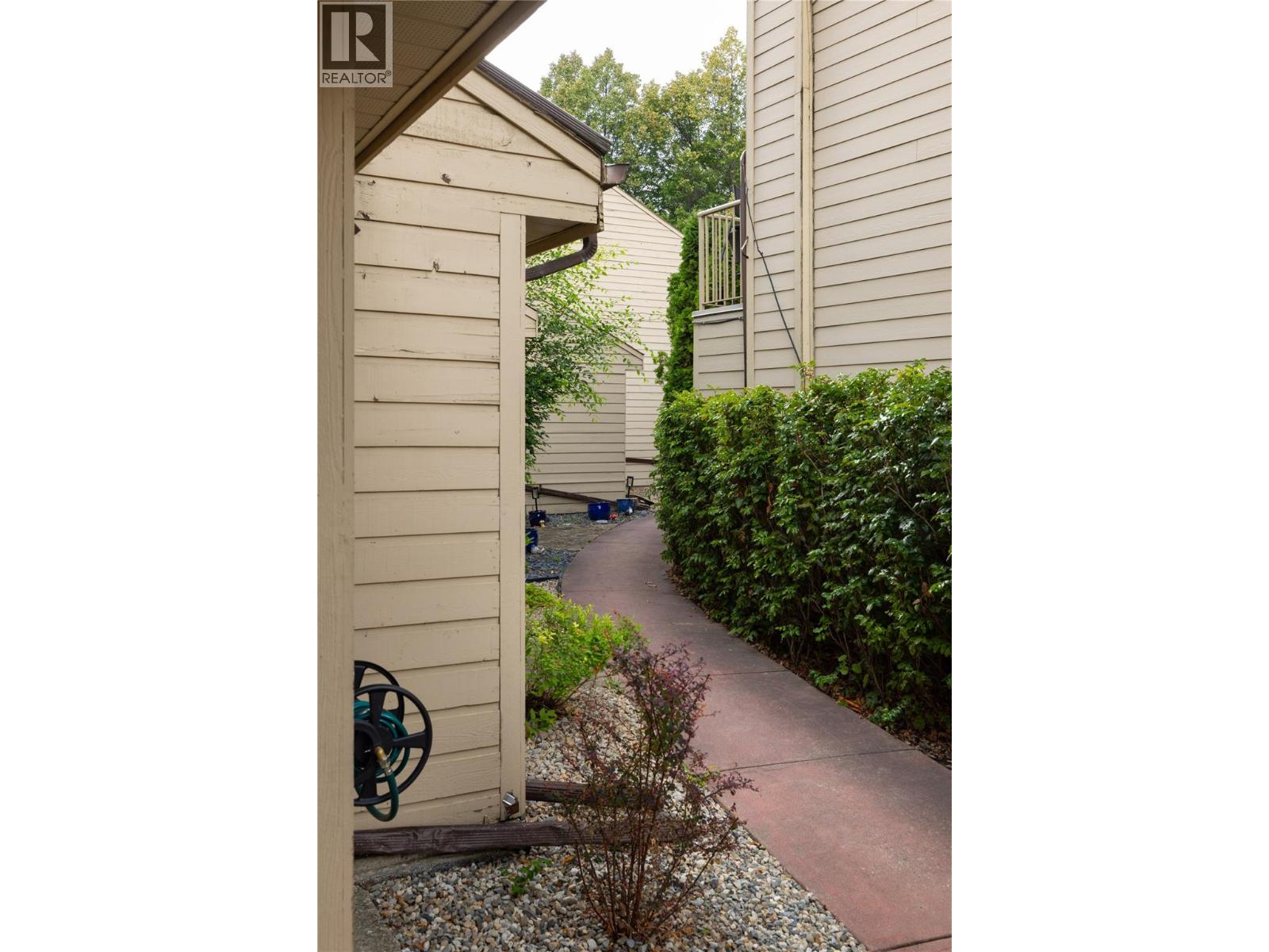 #20 5300 25 Avenue - 37