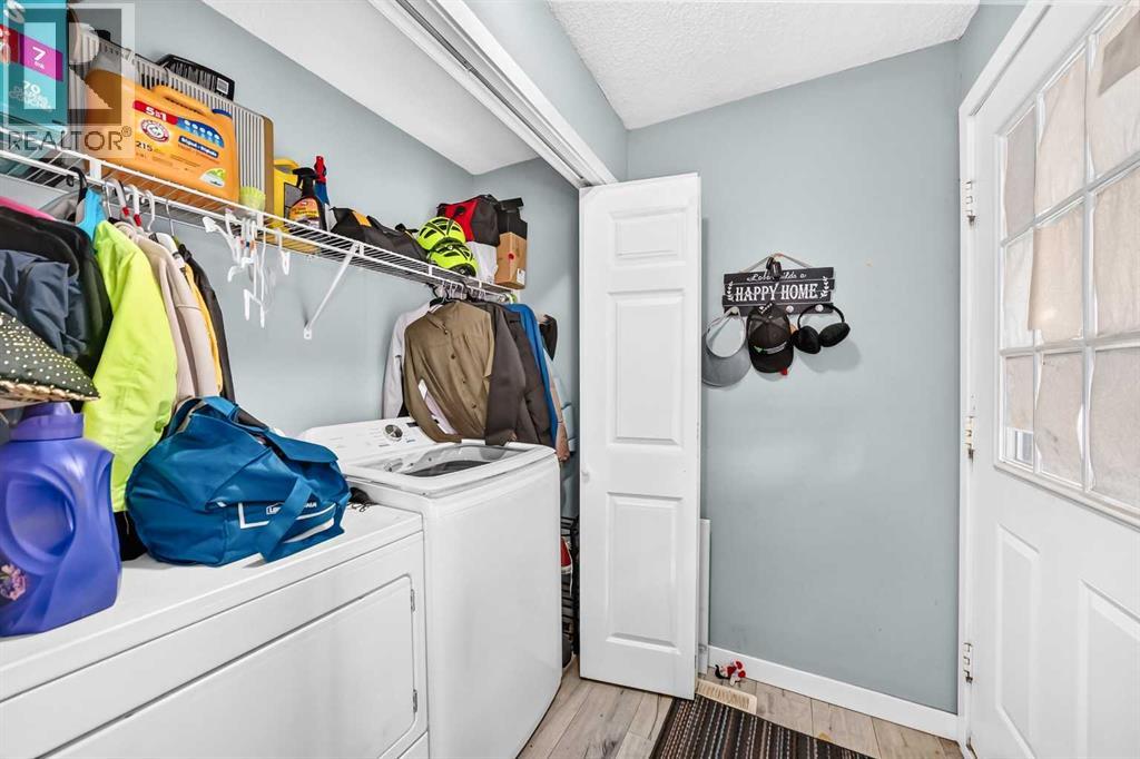 40 FALDALE Close NE - 17