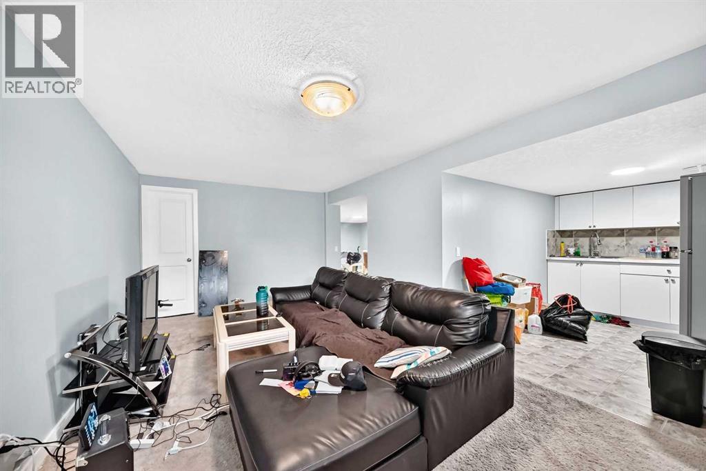 40 FALDALE Close NE - 19