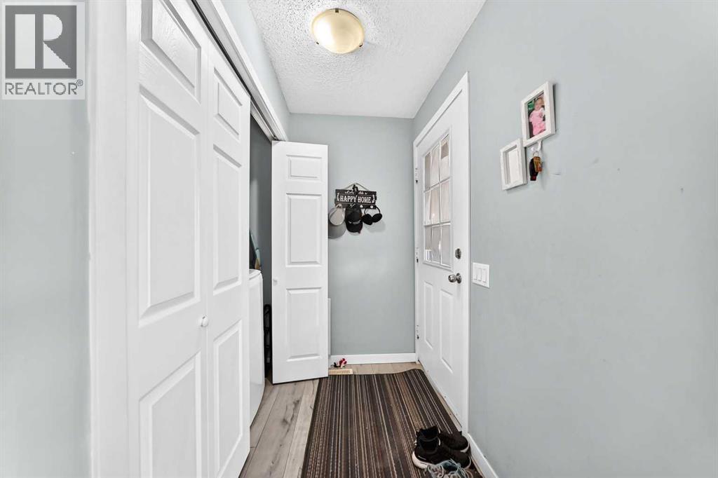 40 FALDALE Close NE - 2