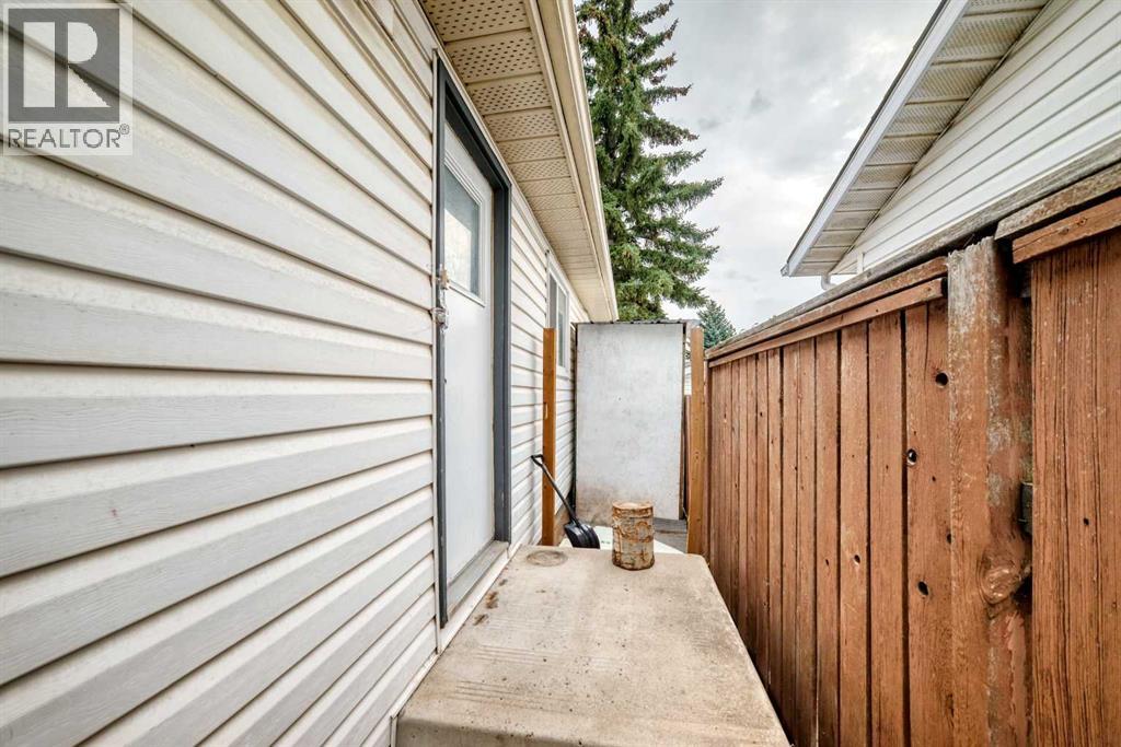 40 FALDALE Close NE - 29