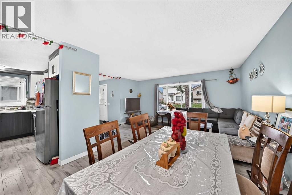40 FALDALE Close NE - 9