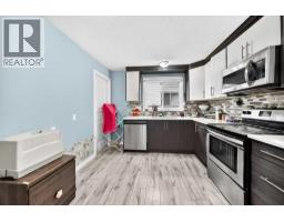 40 FALDALE Close NE - photo 4