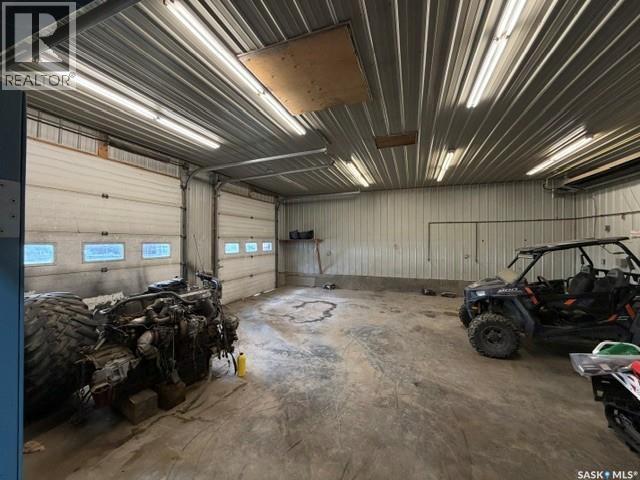 9 Commercial CRESCENT, Meadow Lake — photo 4