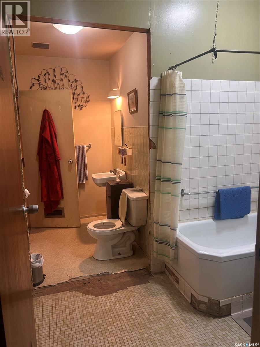 300 2nd STREET W, Bengough — photo 18