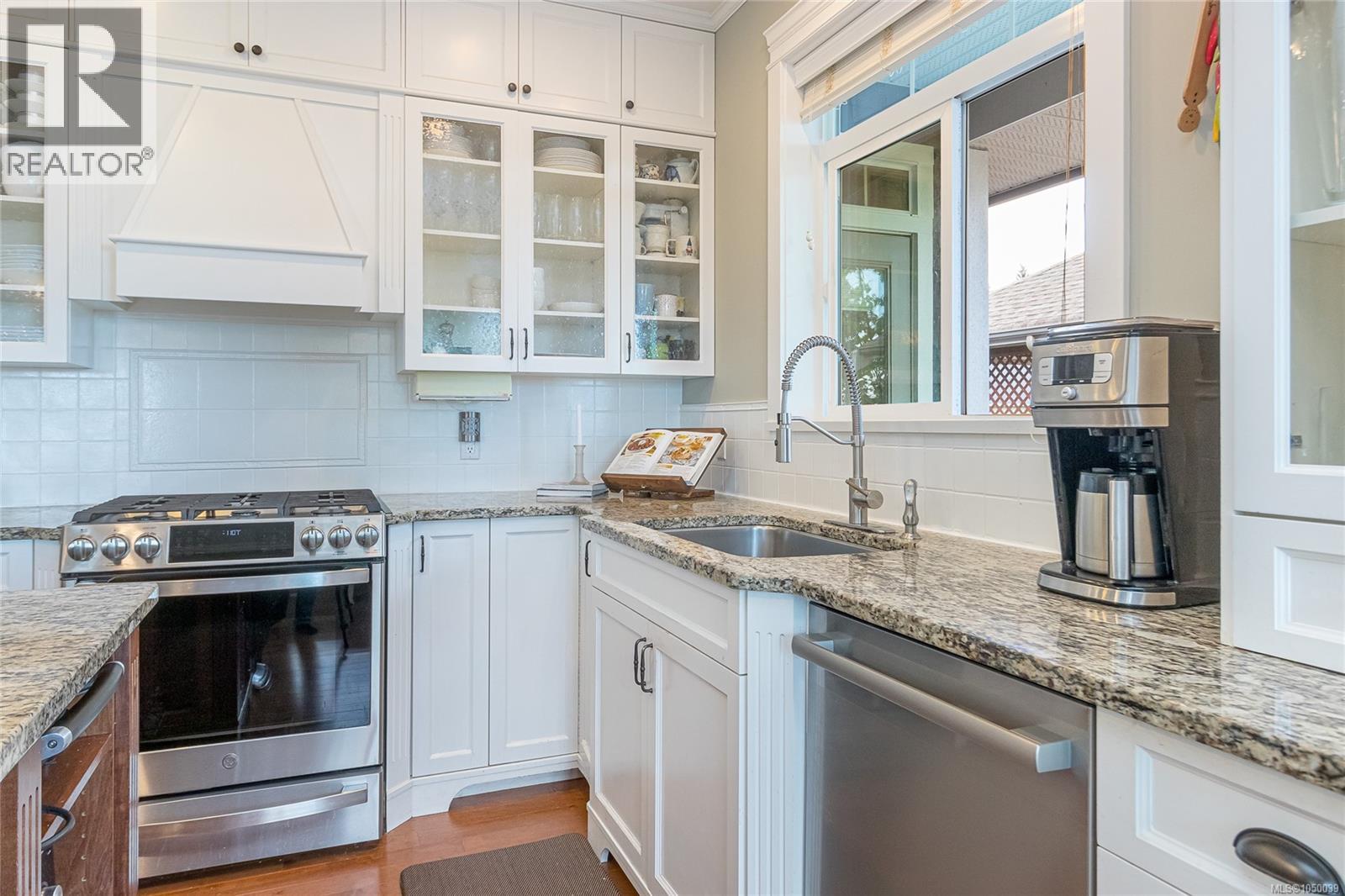 818 Craig Rd - Image 24