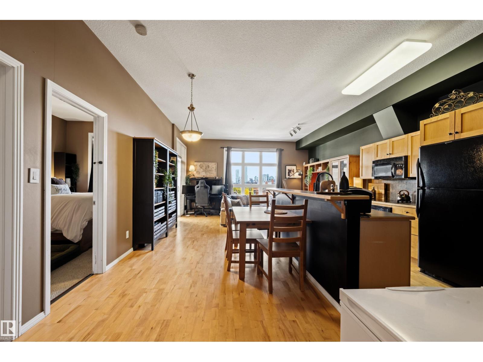 #324 10407 122 ST NW - 11