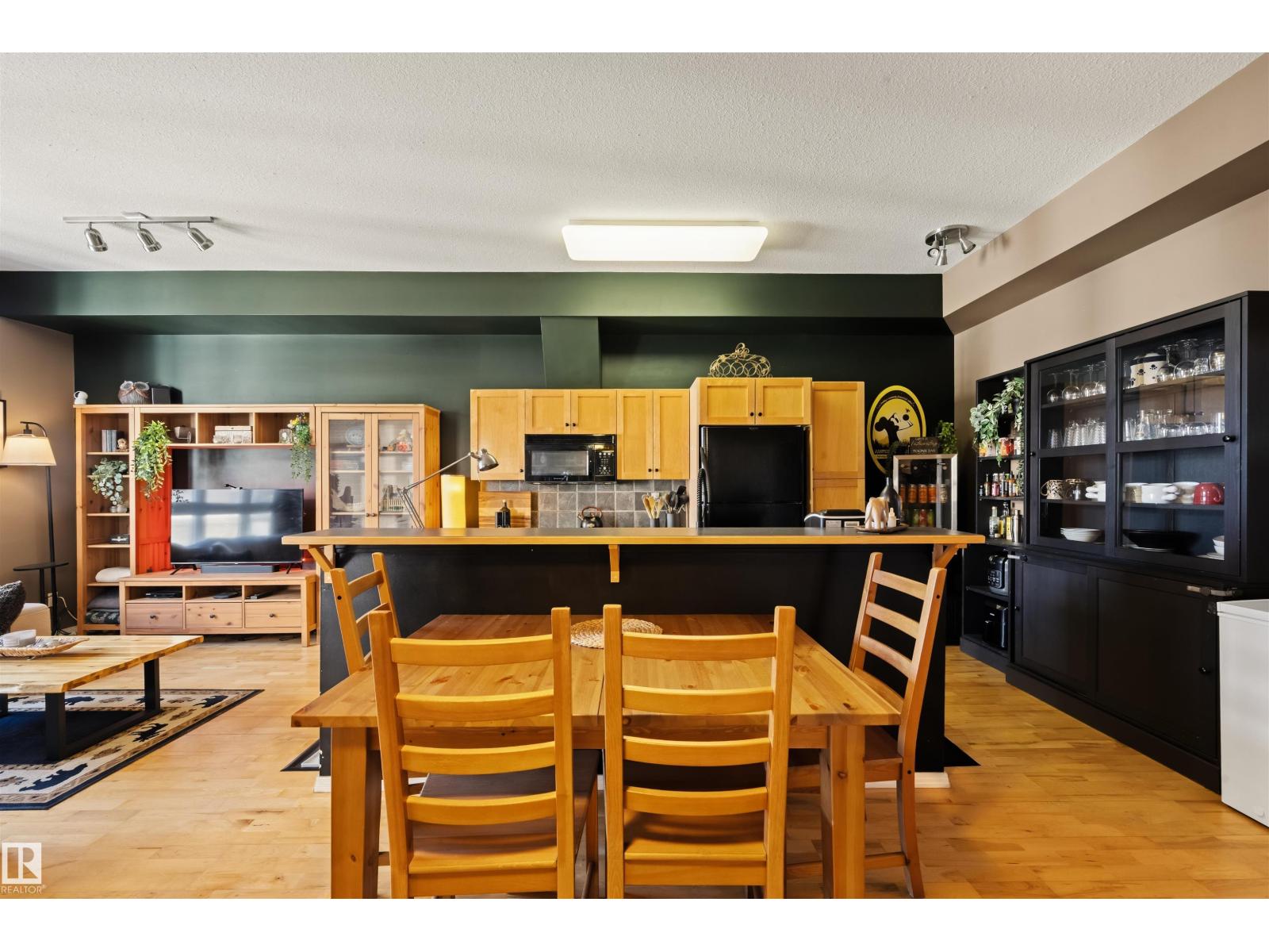 #324 10407 122 ST NW - 12
