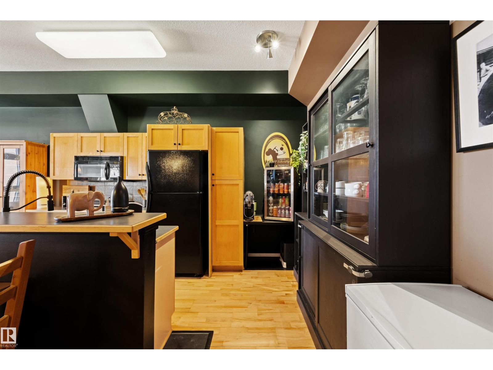 #324 10407 122 ST NW - 24