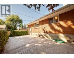 4620 Voyageur Drive Nw, Calgary, AB T3A0P6 Photo 32