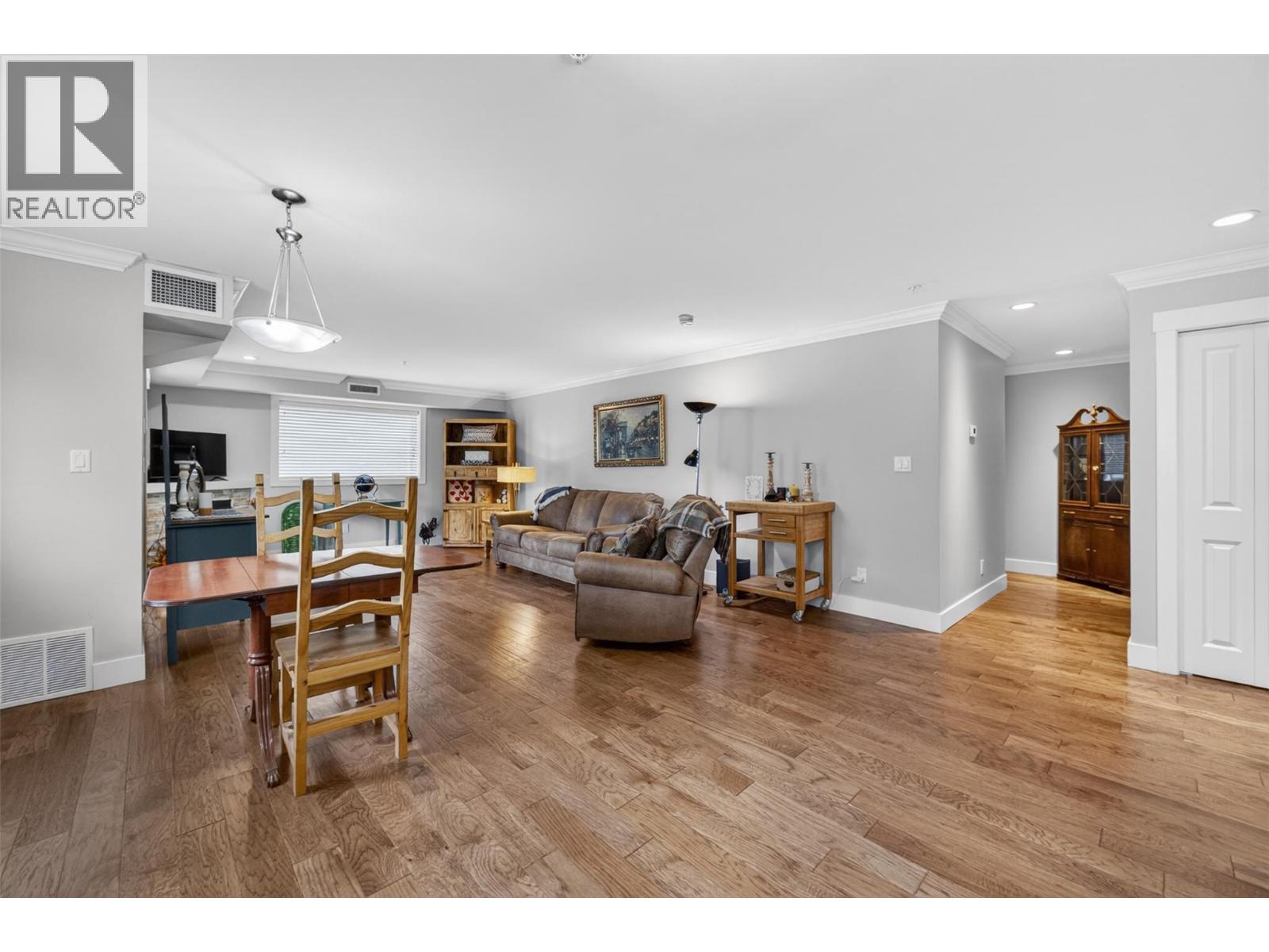 #202 330 4 Avenue SE - Image 15