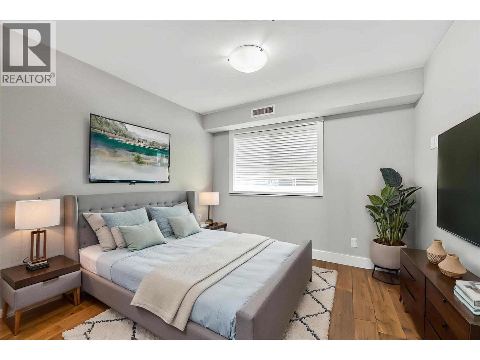 #202 330 4 Avenue SE - 30