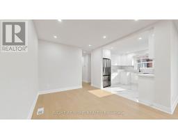 Living room - 76 Fenside Drive, Toronto, ON M3A2V5 Photo 7