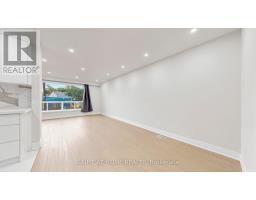 Living room - 76 Fenside Drive, Toronto, ON M3A2V5 Photo 9