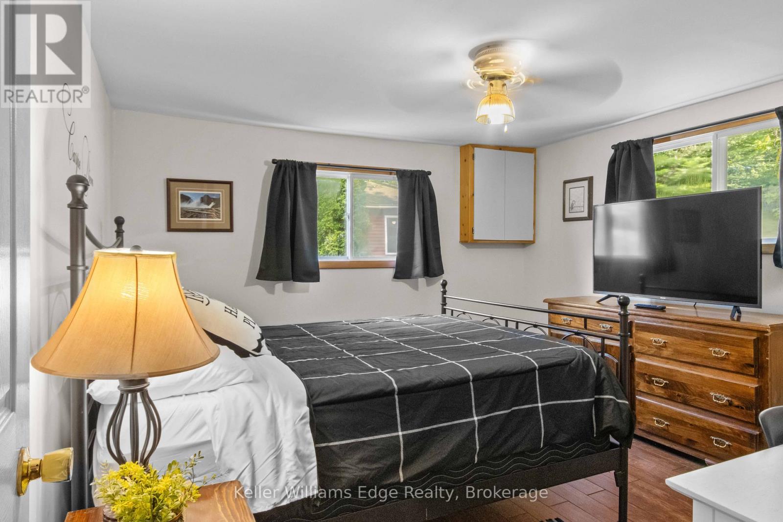 1128 KAMANISKEG LAKE ROAD - 43