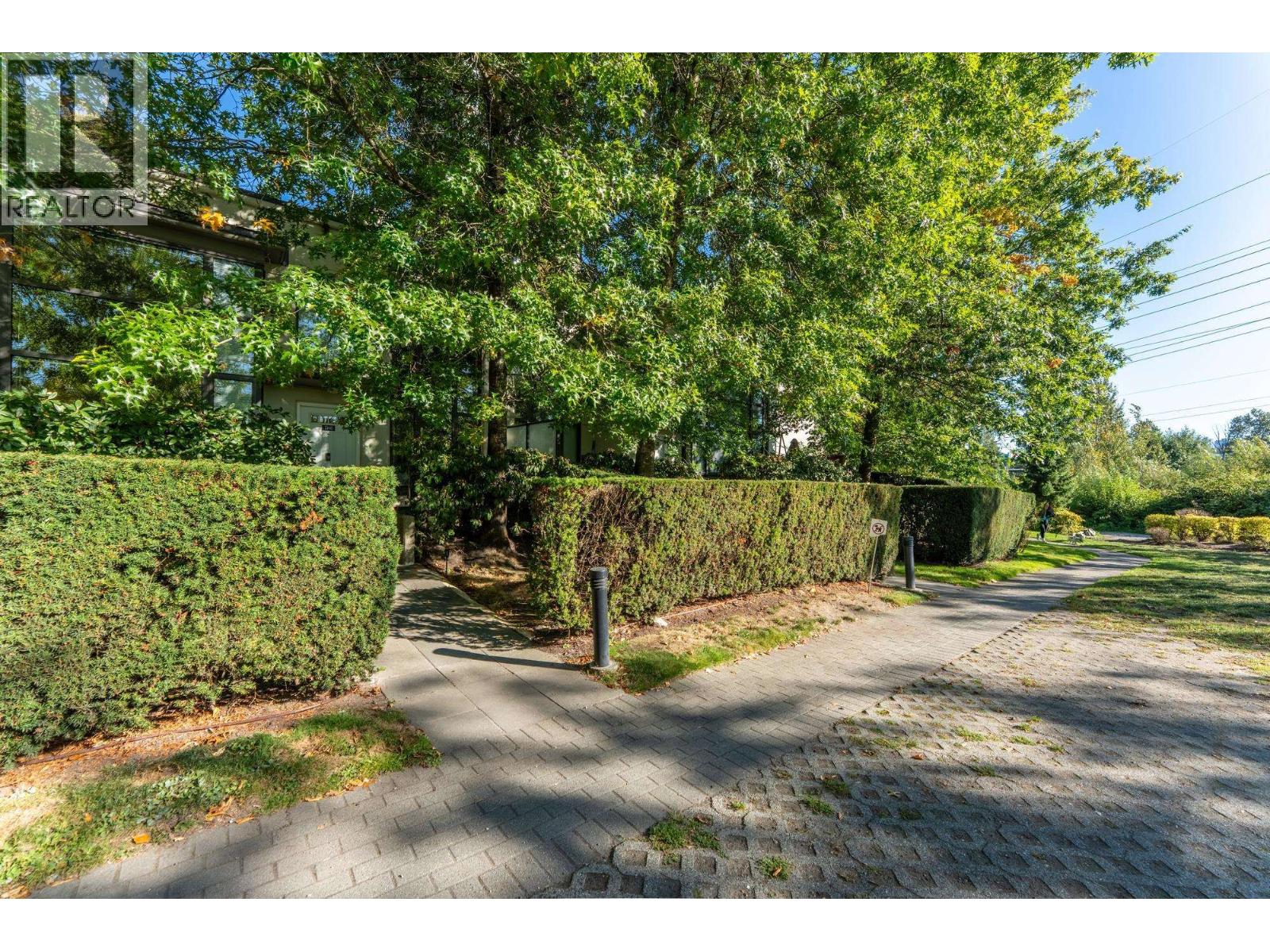 TH6 4182 DAWSON STREET